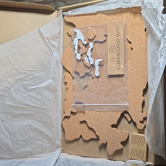 Corkboard Map - Picture 8 of 8